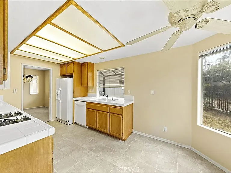 40218 Corte Lorca — Photo 10
