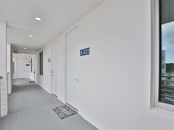 3rd image of 1709 Tamiami Trl Unit 422