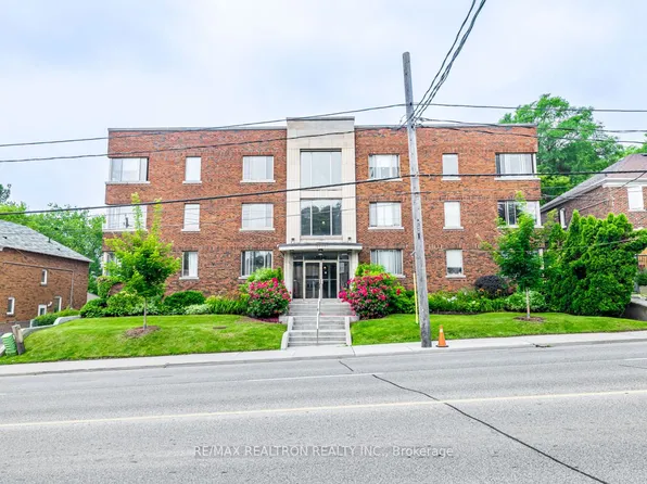 1840 Bathurst St Unit 104, Toronto, ON M5P 3K7