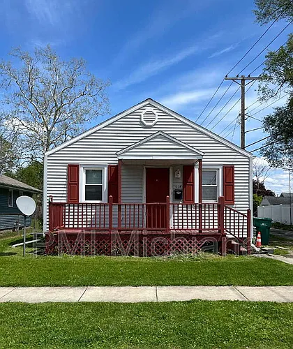 606 Meridian St Photo 1