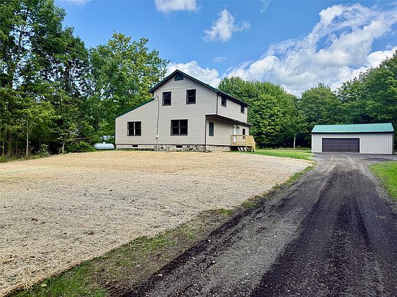 2nd image of 10505 Mohawk Rd