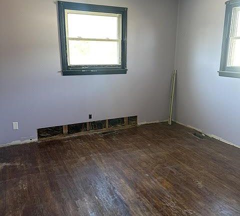 5th image of 25 Virginia Ave