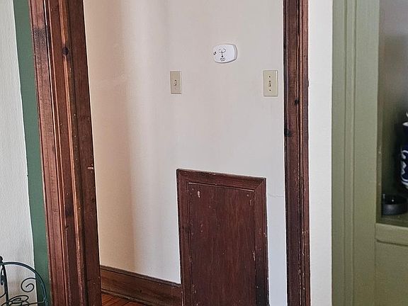 2nd image of 203 E McCormick Ave #Ae23b77ed