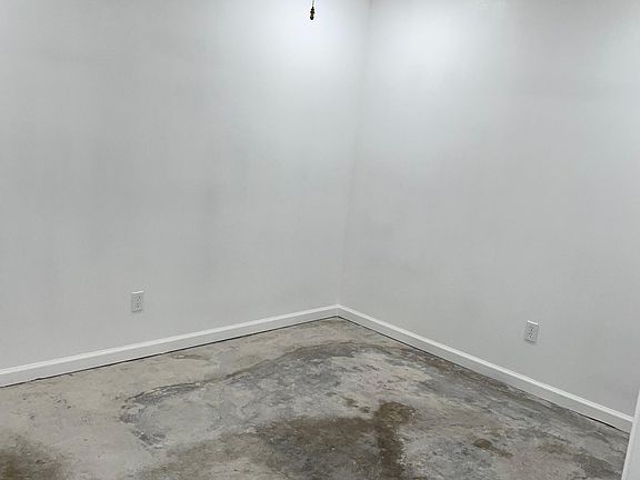 5th image of 15714 Winding Moss Dr #B