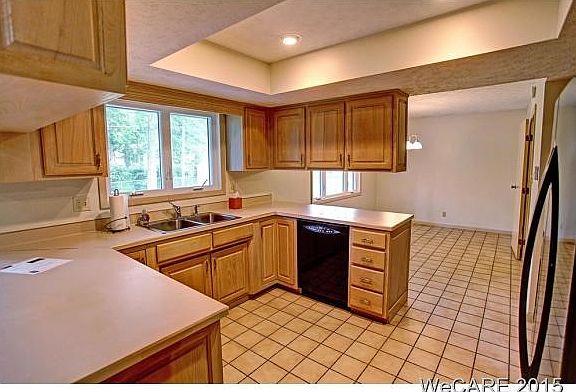 2nd image of 3325 Peachtree Pl