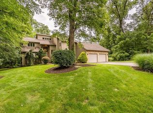 238 Kristin Ln, Allentown, PA 18104