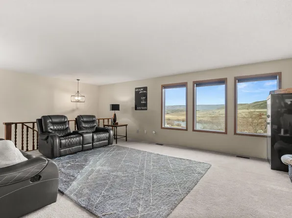 407 4th St, Asotin, WA 99402