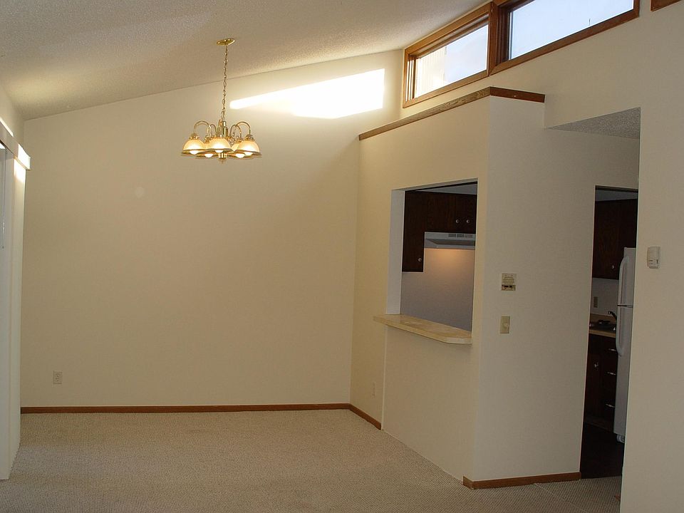 1st image of 12761 Greenwood Dr APT 8