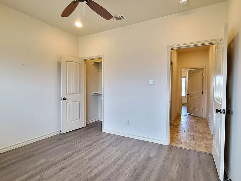 5234 Kemper St — Photo 23
