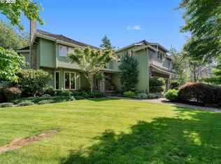 257 SW Santana Pl, Portland, OR 97225