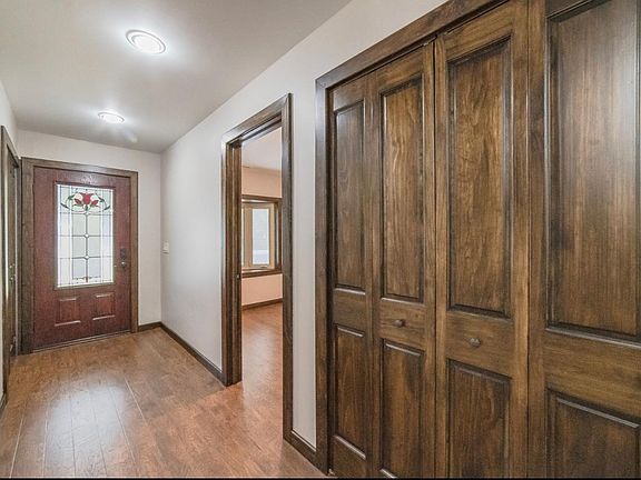 4th image of 4583 Pinedale Ave