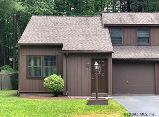 89 Pepperbush Pl, Malta, NY 12020