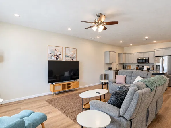 4306 Dawn St #1, Grand Island, NE 68803