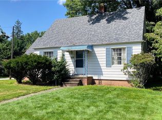 1584 Holmden Rd, South Euclid, OH 44121