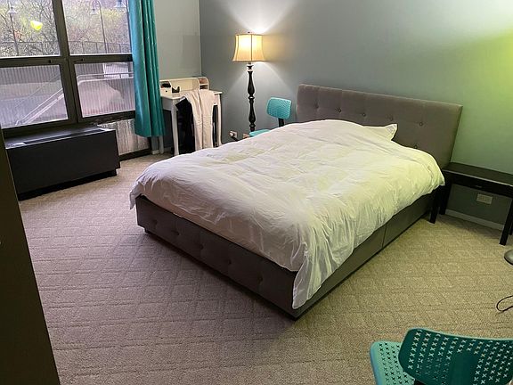 5th image of 899 S Plymouth Ct APT 104
