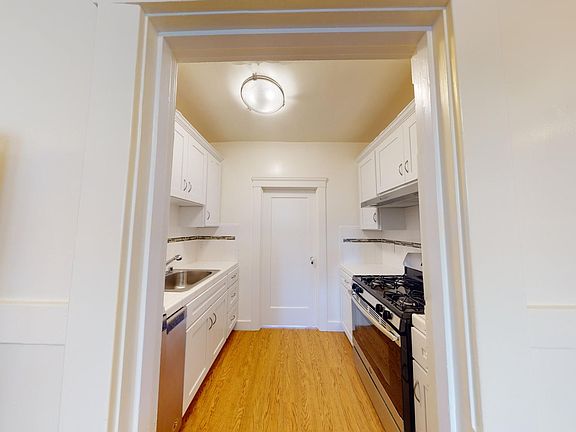 3rd image of 2355 Polk St APT 404