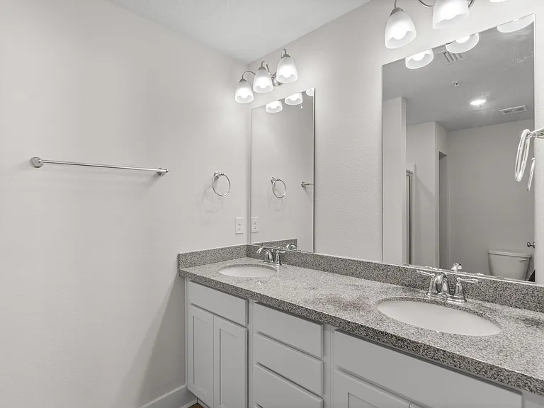 9497 Nature Creek Cir — Photo 21