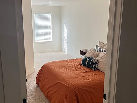 5th image of 5889 Greystone Dr