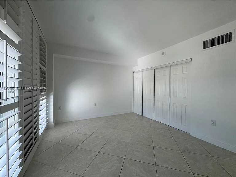 10275 Collins Ave #318 — Photo 13