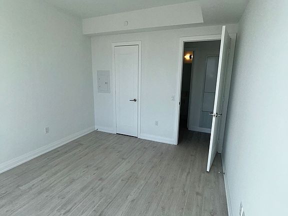 3rd image of 412 Silver Maple Rd #512