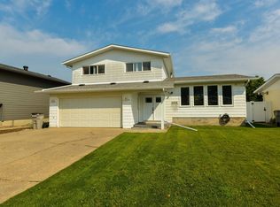 4614 53rd Ave, Calmar, AB T0C 0V0