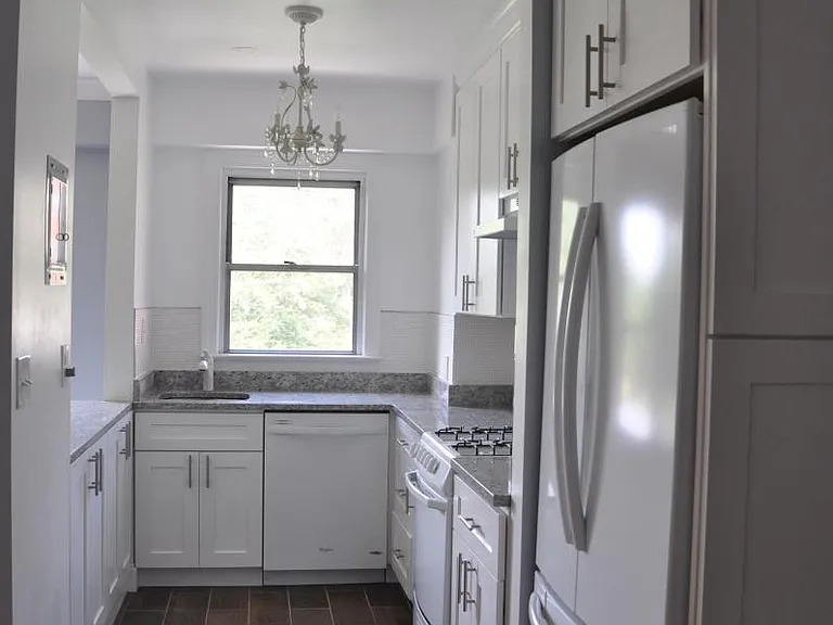 2500 Q St NW — Photo 5