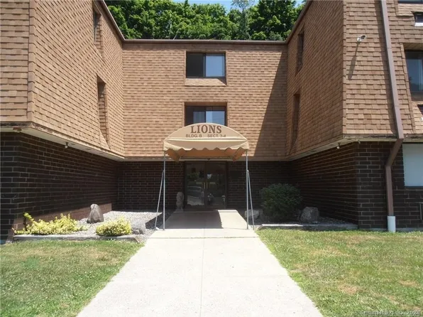 126 Triangle Street APT B34, Danbury, CT 06810