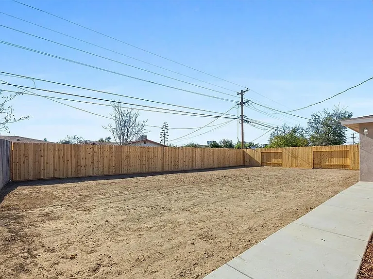 1401 Garfield Ave — Photo 7