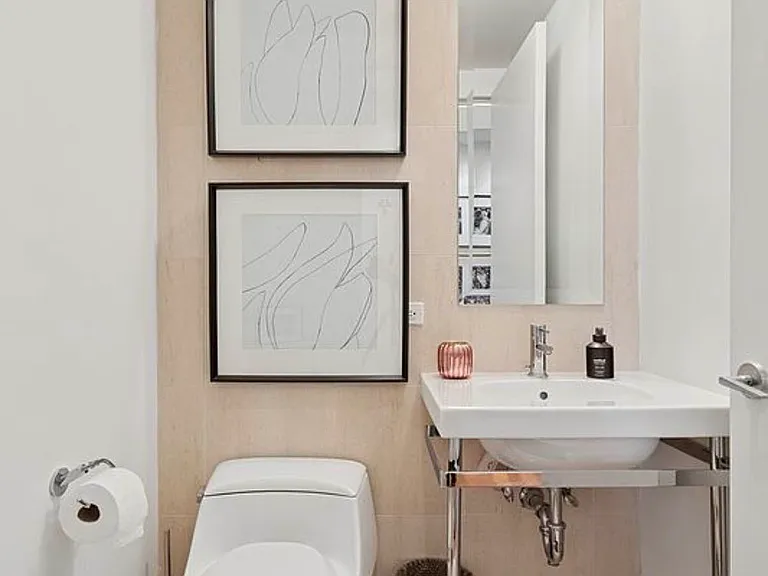 39 E 29th St #20C — Photo 9