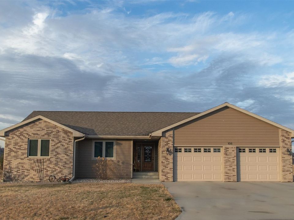1st image of 108 Violet Dr