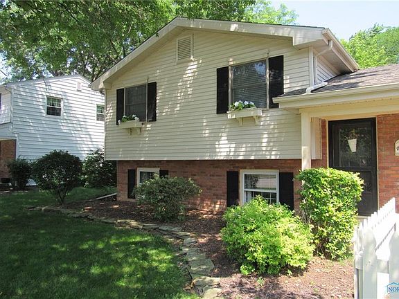 4th image of 882 Bexley Dr