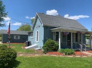 364 S Main St, Rosedale, IN 47874