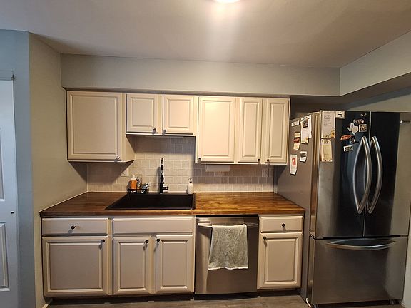 Kitchen- Entry Level