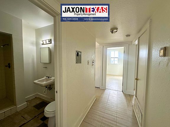 4th image of 516 S Kansas St #205