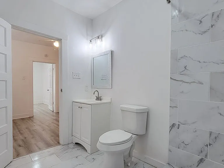 121 W Moore St #101 — Photo 14