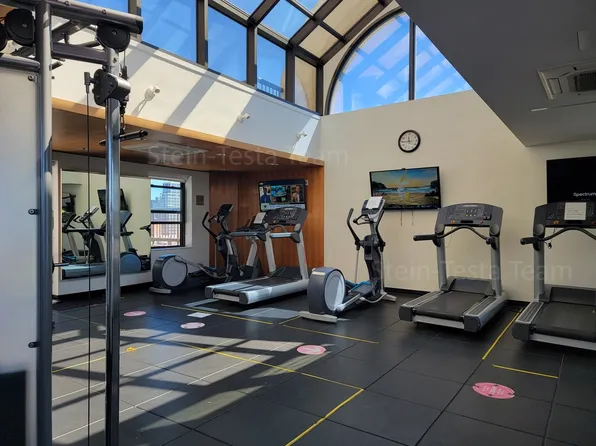 280 Park Avenue South image 11 of 17