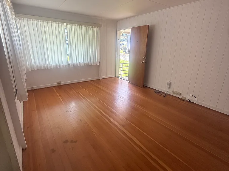 2329 Orchid St — Photo 3