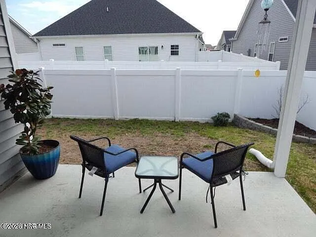 3913 Pensacola Dr — Photo 15