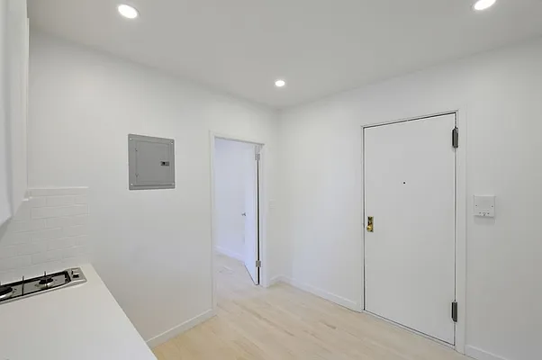 Rented by Aether Property Group | media 19