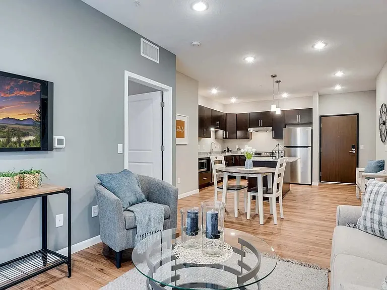 Circle Pines, MN Lexington Lofts | Franklin | Living