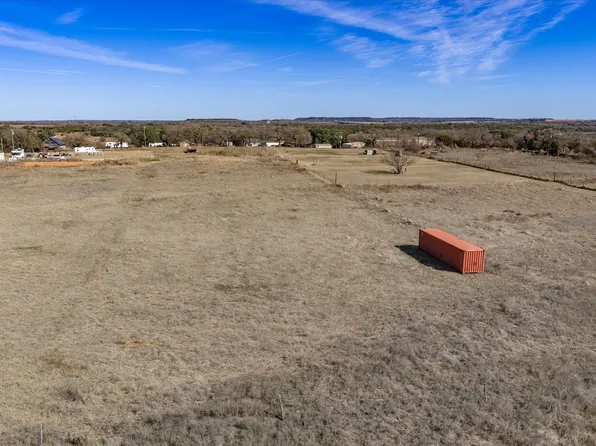 41106 Mitchell Bend Ct, Granbury, TX 76048