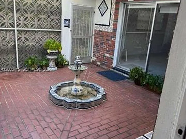 3600 SW 26th St — Photo 14