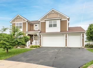 1130 Ottawa Cir, Sugar Grove, IL 60554