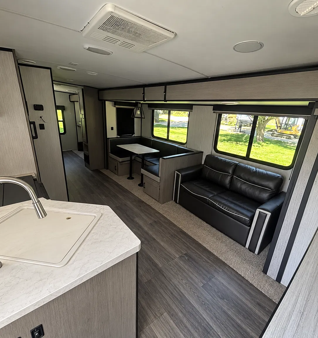 2 bed, $800 — Photo 2