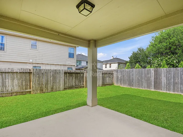 526 Remington Lodge Ct — Photo 44