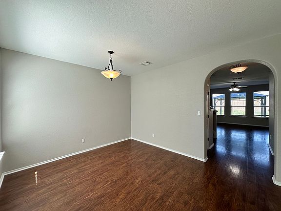 2nd image of 3405 Rusack Dr