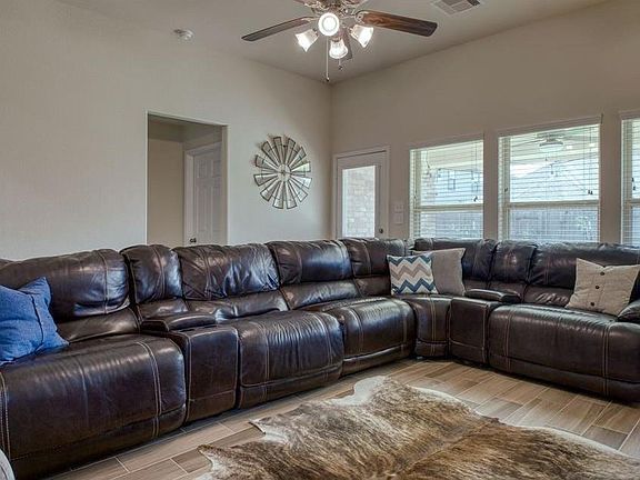 3rd image of 32659 Timber Point Dr