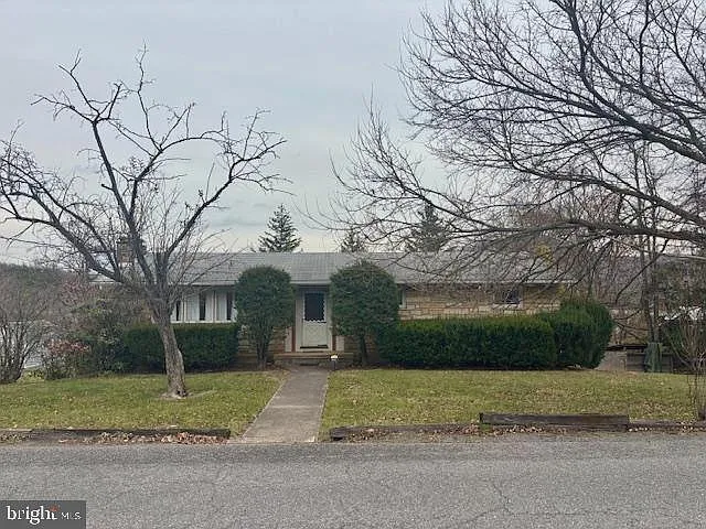 14804 Bell St photo 1