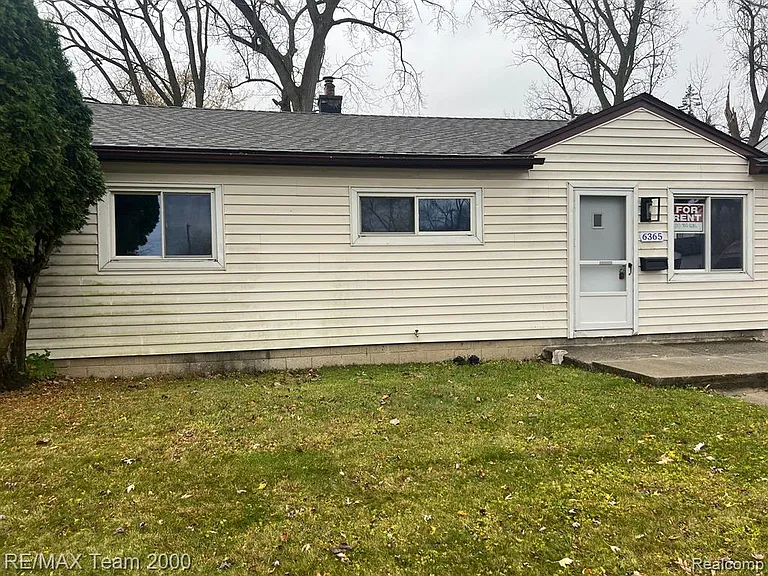6365 Helen St — Photo 1