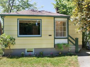 8429 17th Ave SW, Seattle, WA 98106